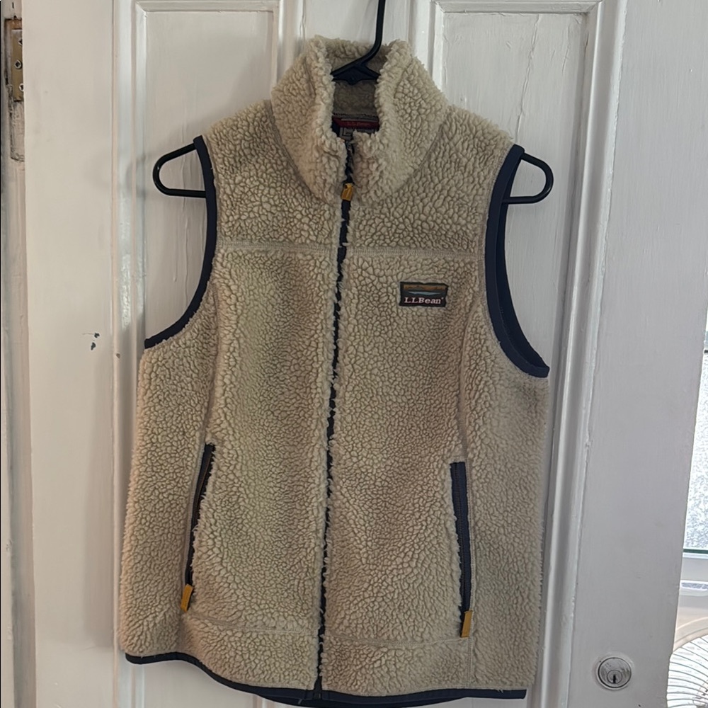 L.L. Bean Beige Sherpa Fleece Vest